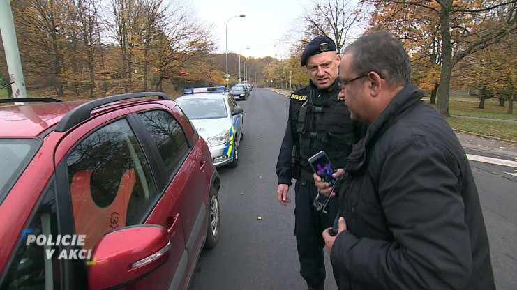 Podezření na vloupání do domu, Dealer ve škole, Přepadení restaurace