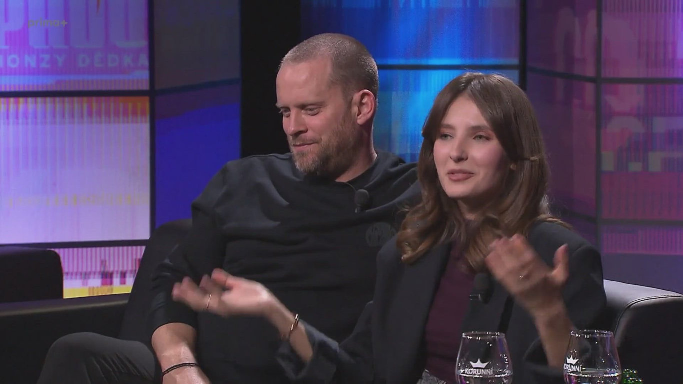Jakub Prachař a Sara Sandeva v talkshow 7 pádů Honzy Dědka 2025