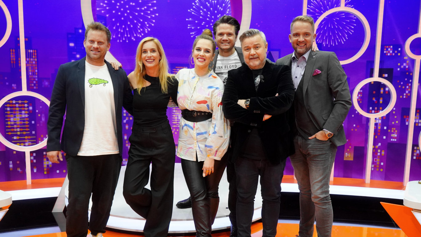 J.Prachař; O.G.Brzobohatý; P.Nesvačilová; M.Pokorný; VIP host H.Vágnerová