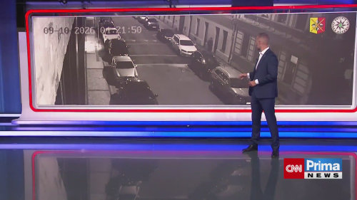 VIDEO: Luxusní auto v plamenech. Majitelé za dopadení žháře nabízí tučnou odměnu