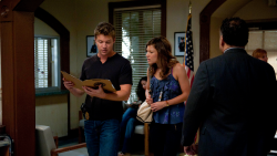 Slunečno, místy vraždy