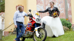 Zlata a Radek  - motorkářská jihočeská  svatba