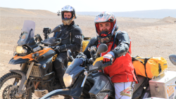 Moto cestou necestou