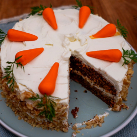 Mrkvový dort s ořechy
