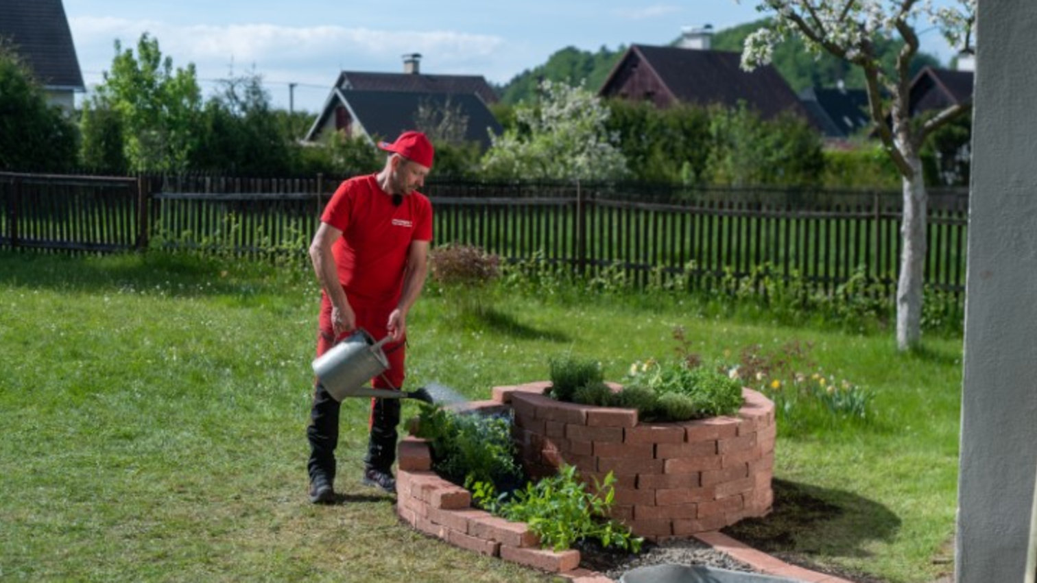 Bylinková spirála, servisní otvor pro uzávěr vody
