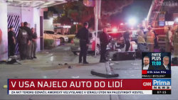 V USA najelo auto do davu lidí