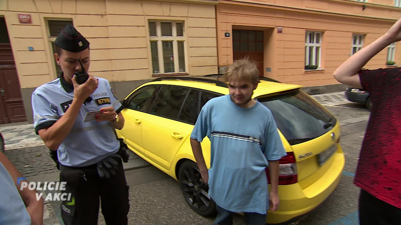 Opilci ztratili auto / Zavřený nájemník / Toitoika
