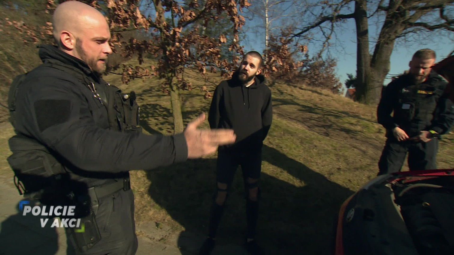 Půjčené auto / Hráči na ubytovně / Blouznící mladík / Zavřená pumpa
