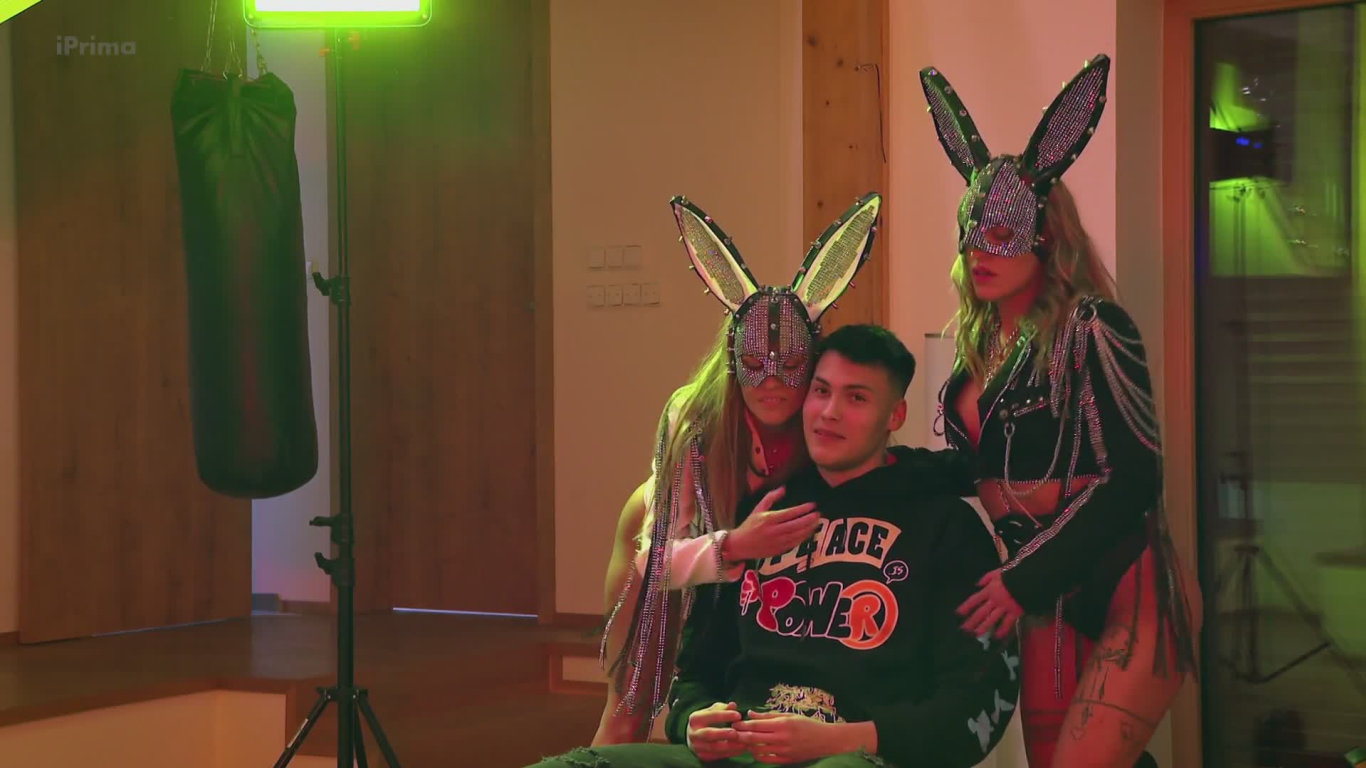 Noční show: Silvie a její speciální host. Hot show