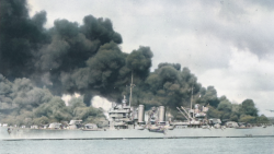 USS Phoenix: Loď dvou národů 