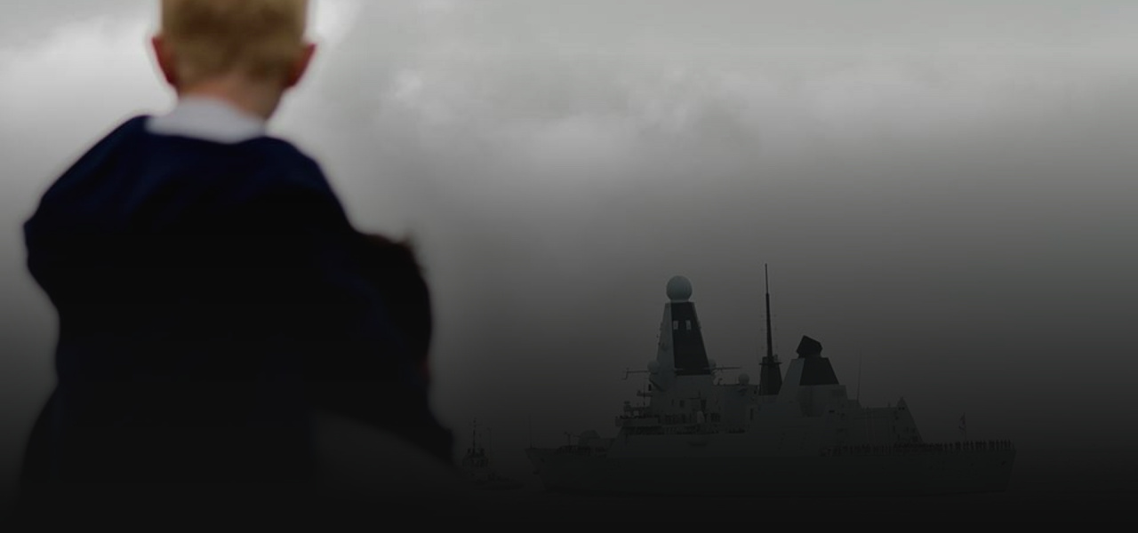 Torpédoborec HMS Duncan vyplouvá na misi. Jak probíhá život na válečné lodi?