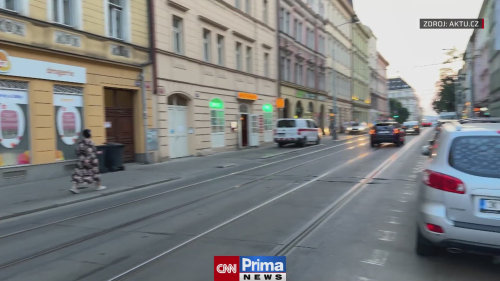Tramvaj srazila v Praze dva lidi