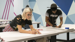 Amerika hledá návrháře