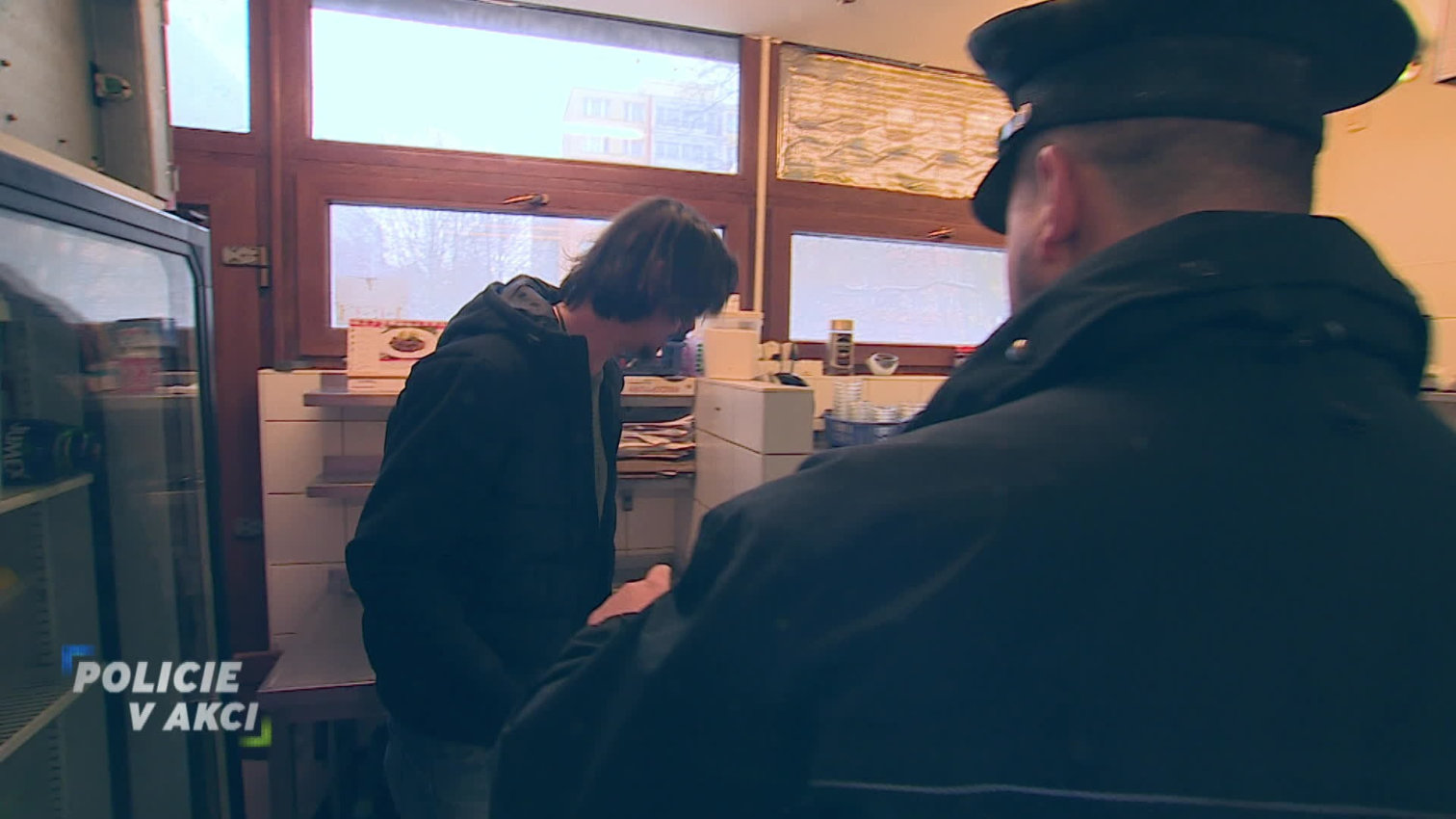 Hladový agresor se sekerou / Ztracené dítě / Vloupání do domu / Autolezec