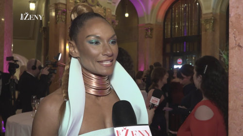 Lejla Abbasová vynesla na ples nádhernou róbu