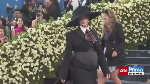 Na dům Rihanny v Beverly Hills se střílelo