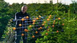 Od atomů po supergalaxie