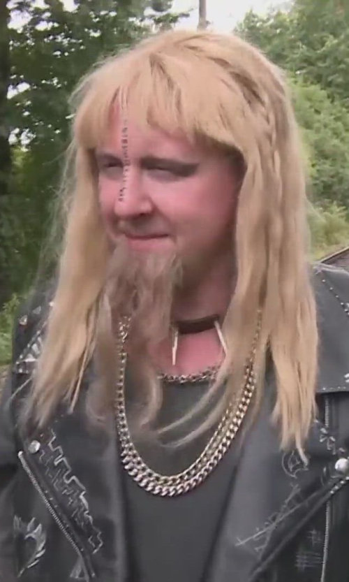 Štěpán Kozub v roli švédského metalového zpěváka