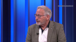 CO ČECH, TO POLITIK! (52)