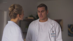 Prvotřídní žárlivka – Kamarádi (76)