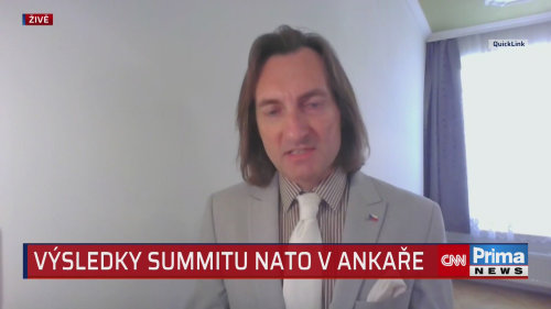 Poslanci Žáček a Doksanský o summitu NATO i výdajích na obranu