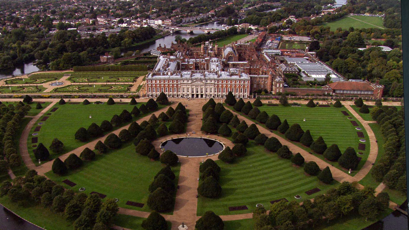 Británie z výšky: Historie monarchie