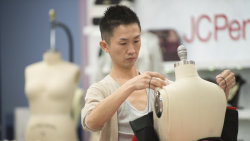 Amerika hledá návrháře