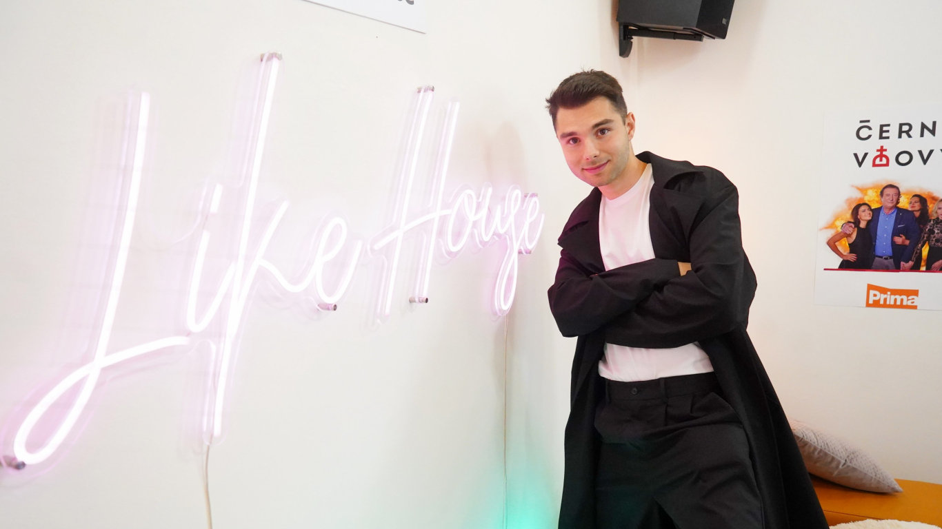 Denní show: Předpovídání budoucnosti a vhled do minulosti s věstcem a numerologem Plamínkem